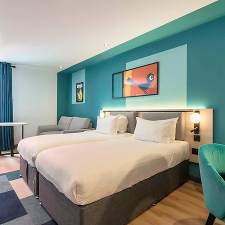 Holyrood Aparthotel-3